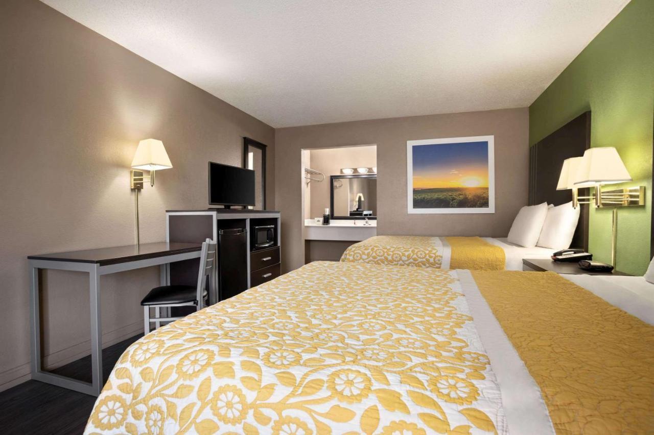 Days Inn By Wyndham Hardeeville/ I-95 State Line 외부 사진