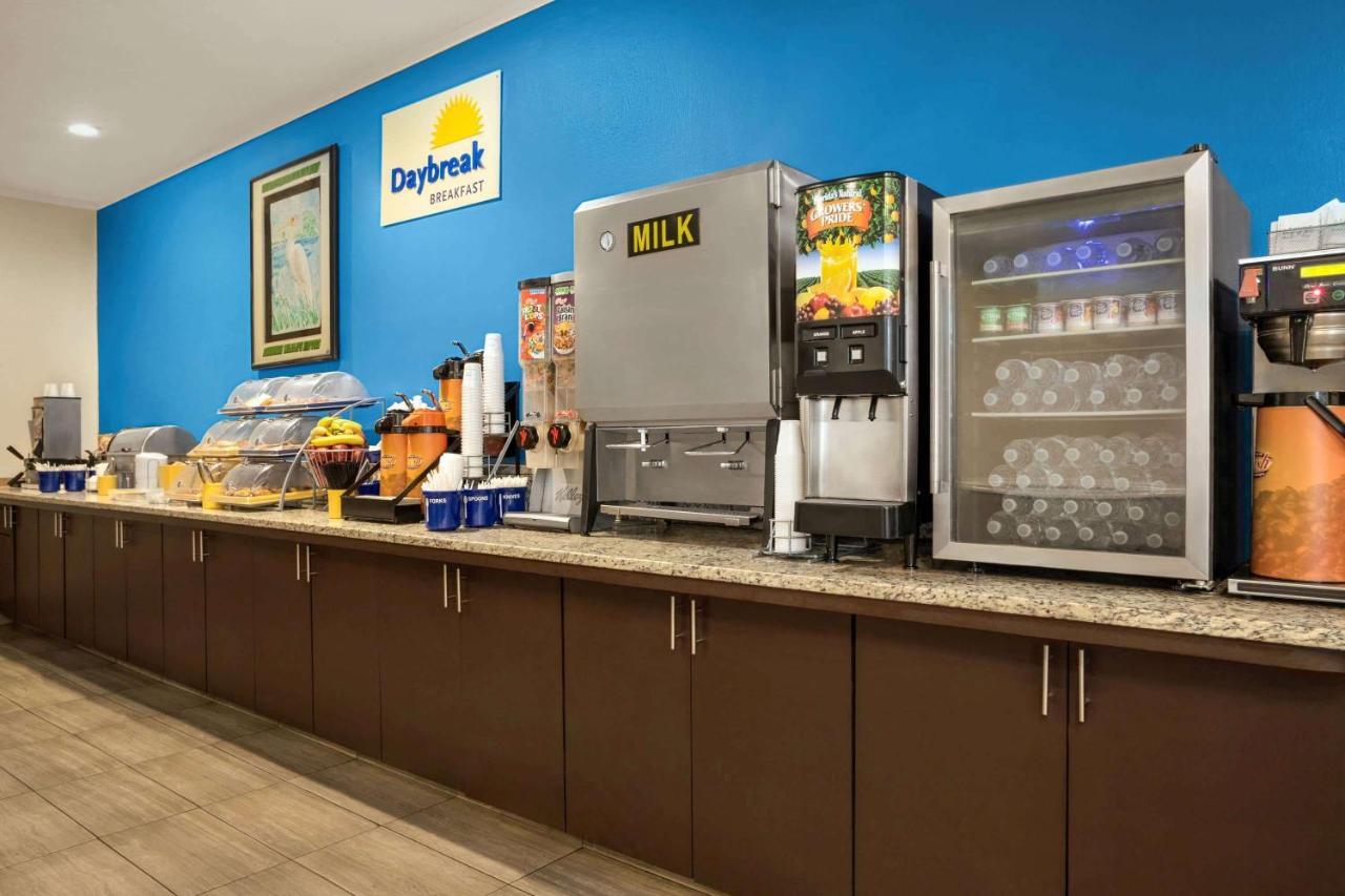 Days Inn By Wyndham Hardeeville/ I-95 State Line 외부 사진