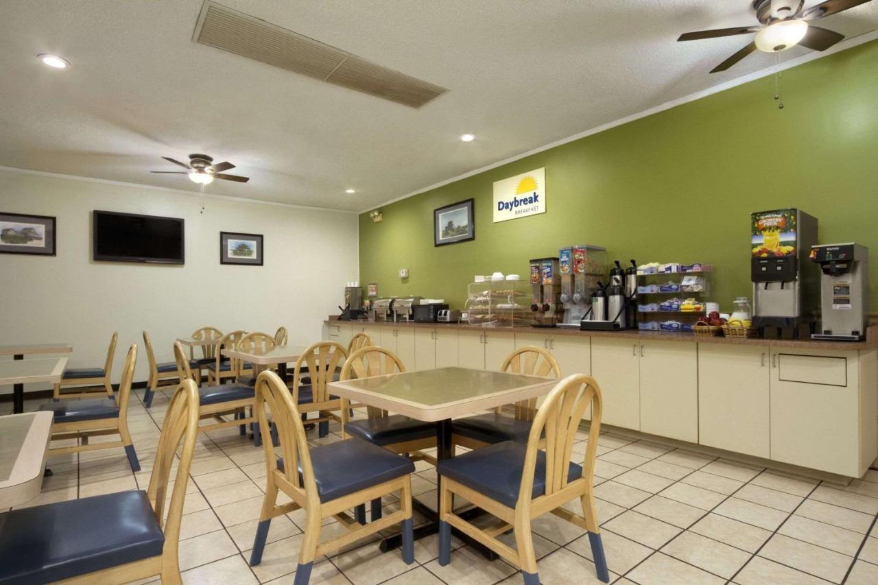 Days Inn By Wyndham Hardeeville/ I-95 State Line 외부 사진
